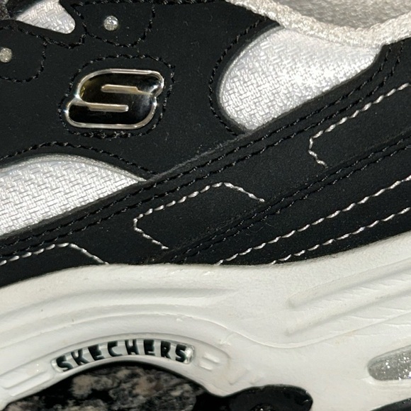 Skechers Sport Women's D'Lites Biggest Fan Memory Foam Sneaker Black/White - Picture 9 of 9